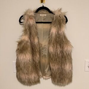 Newbury Kustom USA Womens Faux Fur Vest Tan Brown Shaggy Open Front Size Medium